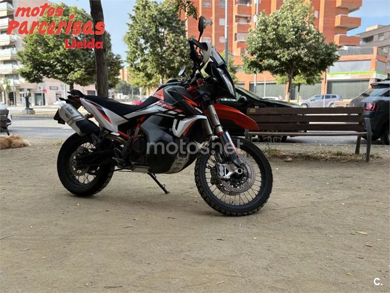 KTM 890 – Vista 5