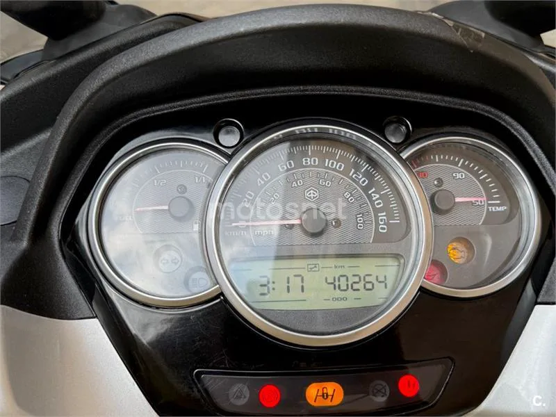 Piaggio MP3 Yourban 300 LT Sport – Vista 3