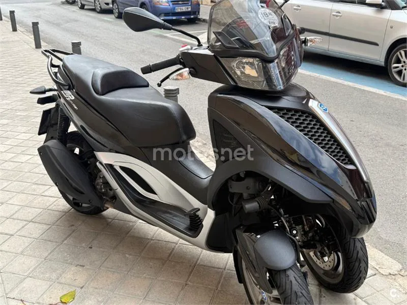 Piaggio MP3 Yourban 300 LT Sport – Vista 4