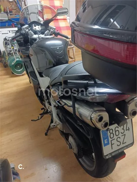 Honda VFR 800 – Vista 18