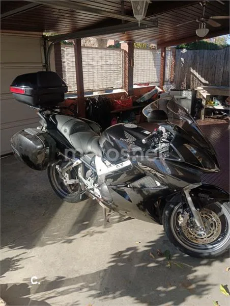 Honda VFR 800 – Vista 4