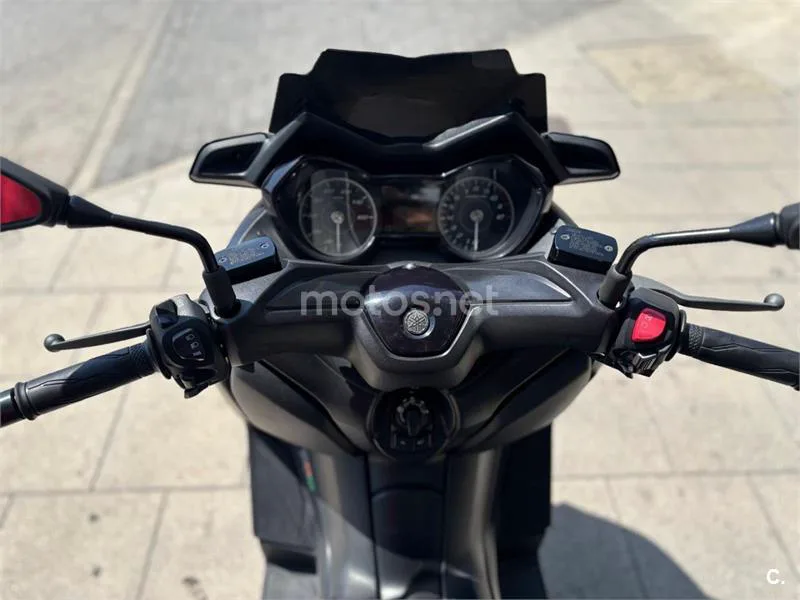 Yamaha XMAX 125 - Vista 13
