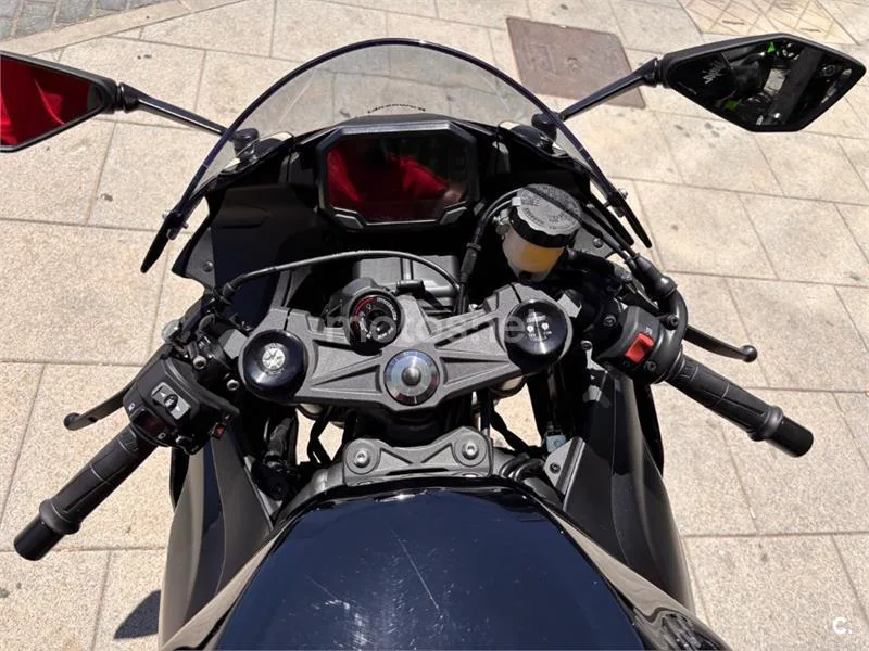 Kawasaki Ninja ZX-6R – Vista 13