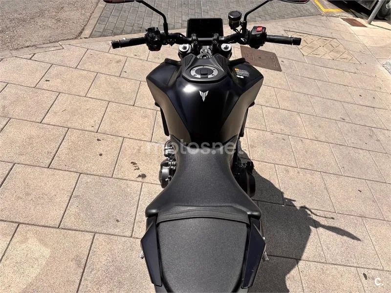 Yamaha MT-09 - Vista 11