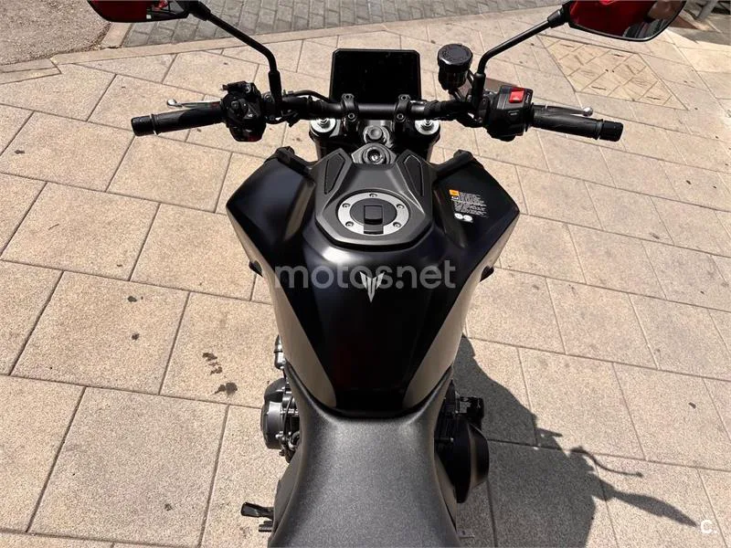 Yamaha MT-09 - Vista 12