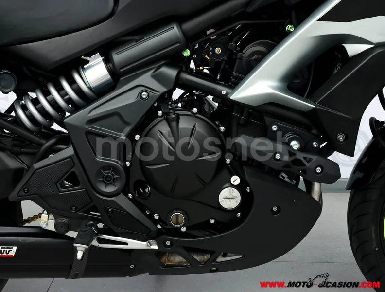 Kawasaki Versys – Vista 5