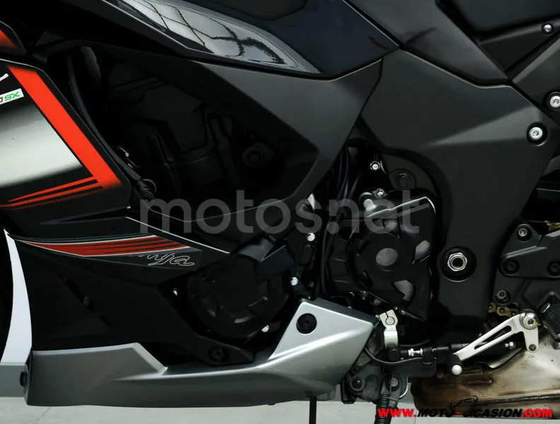 Kawasaki Ninja 1000 SX – Vista 10
