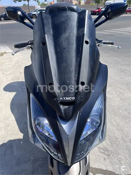 Kymco Xciting 400 – Vista 2