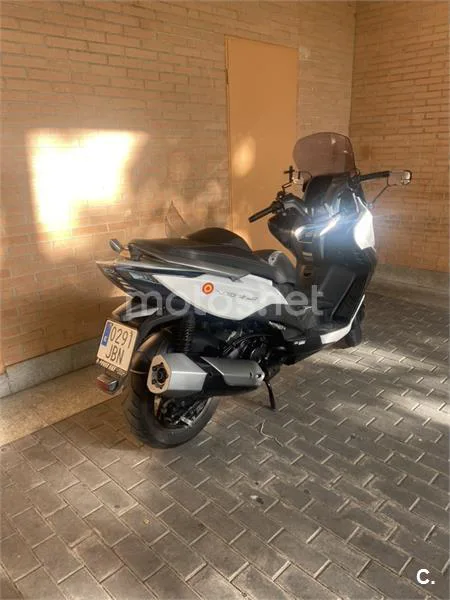 Kymco Xciting 400 – Vista 6