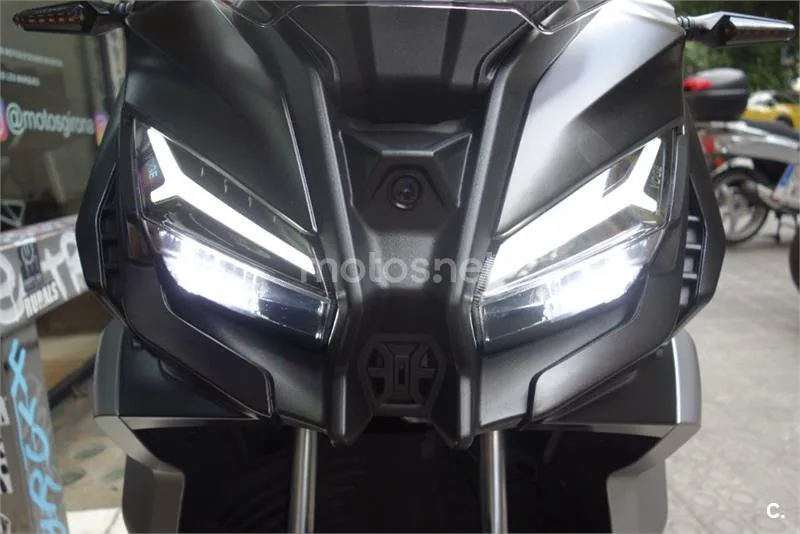Voge SR1 ADV 125 – Vista 13