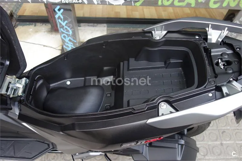 Voge SR1 ADV 125 – Vista 17