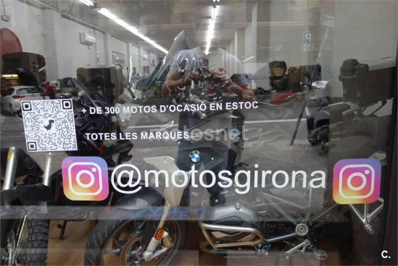 Voge SR1 ADV 125 – Vista 19