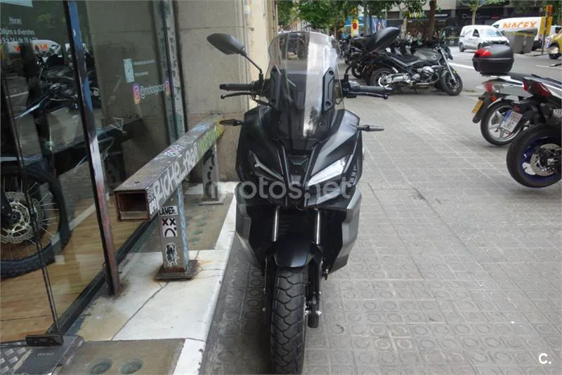 Voge SR1 ADV 125 – Vista 7