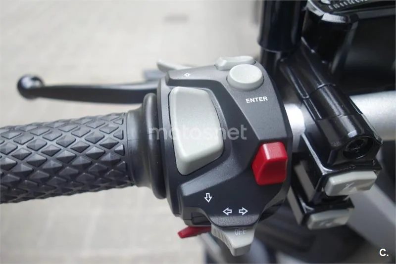 Voge SR1 ADV 125 – Vista 8