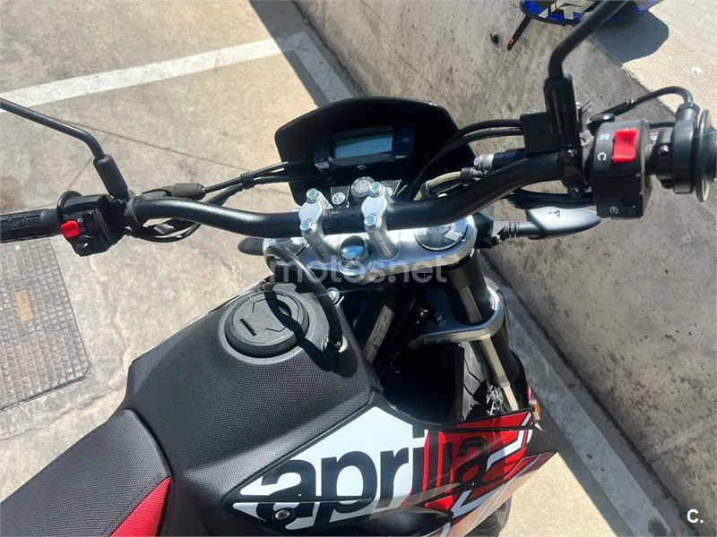 Aprilia SX 125 – Vista 10