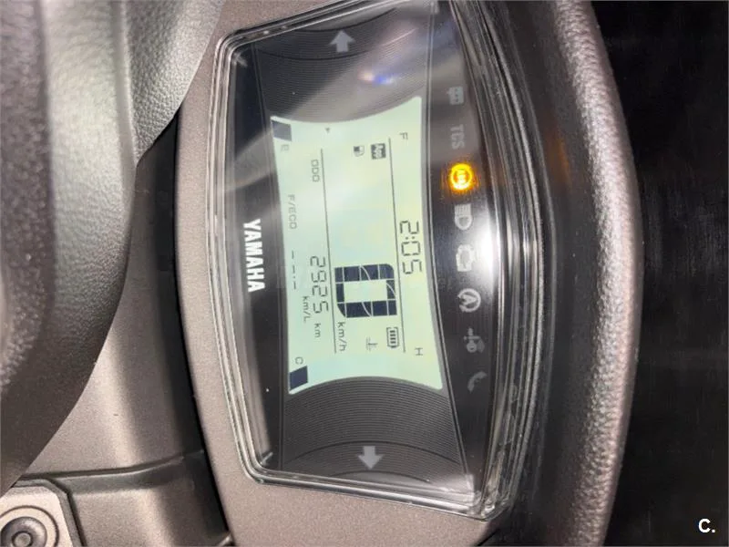 Yamaha NMAX – Vista 3