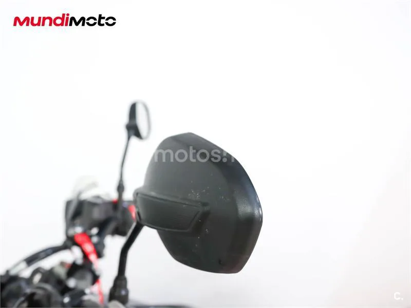 KTM 890 – Vista 18