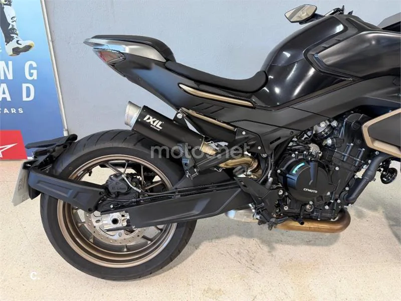 CFMOTO 800 NK Advanced 6900 € 2024 Pontevedra - 2