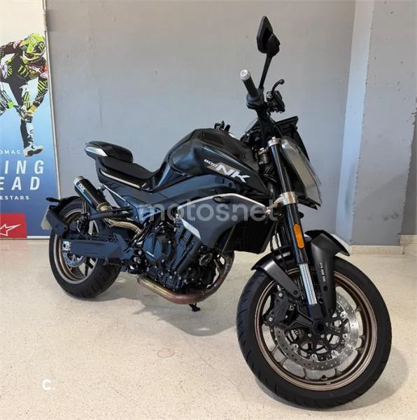 CFMOTO 800 NK Advanced – Vista 10