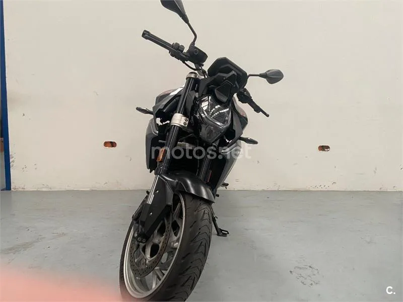BMW F 900 R – Vista 3