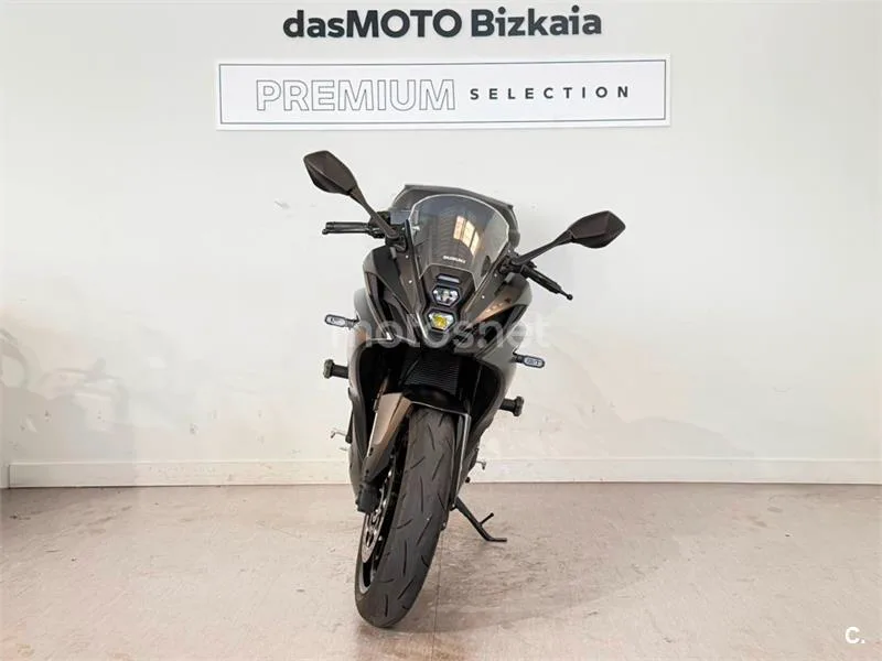 Suzuki GSX-8R – Vista 3