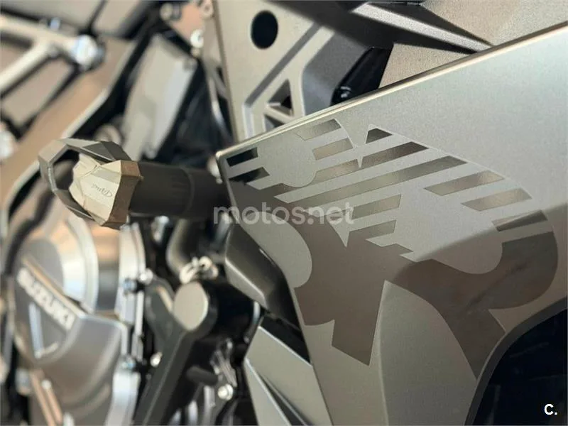 Suzuki GSX-8R – Vista 10