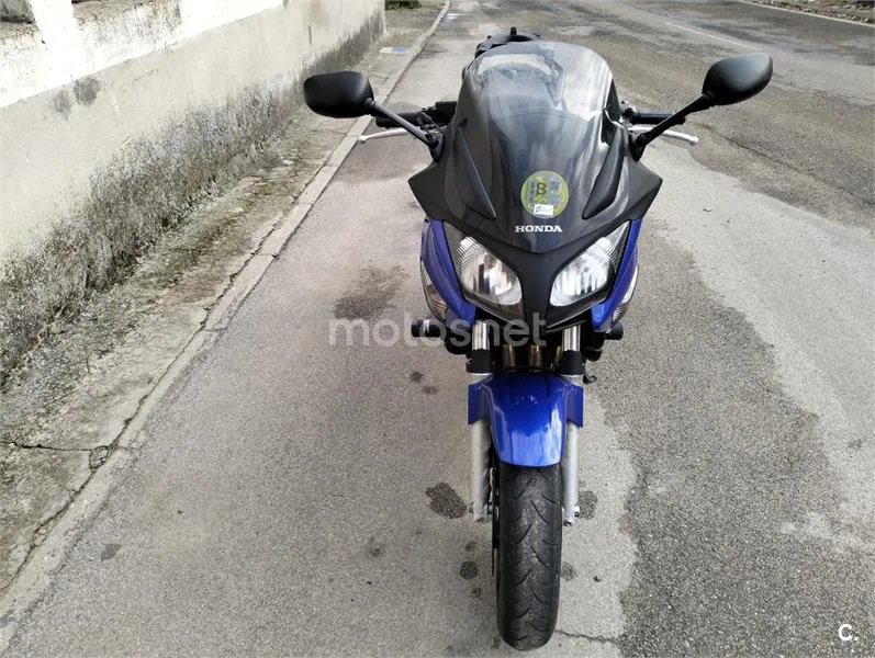 Honda CBF 600 SA – Vista 2
