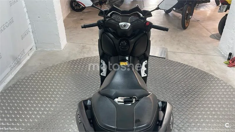 Yamaha XMAX 125 – Vista 9