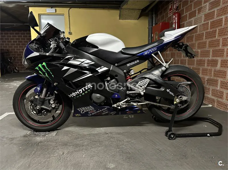 Yamaha YZF-R6 7790 € 2011 Barcelona - 1