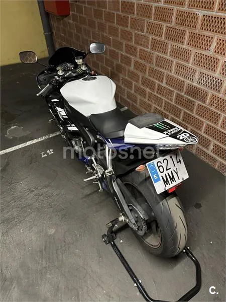 Yamaha YZF-R6 - Vista 4