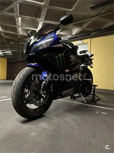 Yamaha YZF-R6 - Vista 7