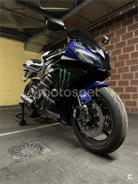 Yamaha YZF-R6 - Vista 8