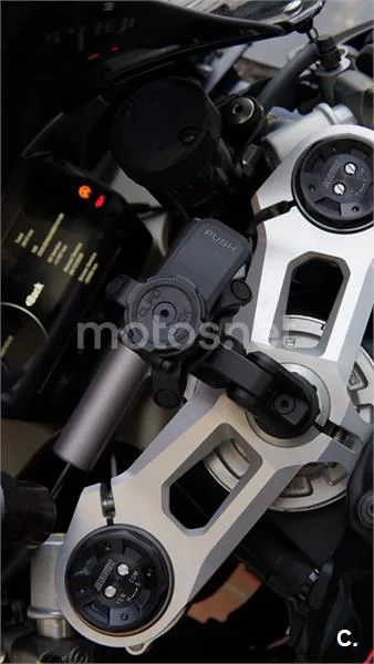 Ducati Panigale V4 – Vista 4