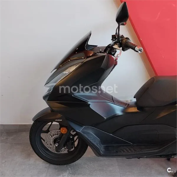 Honda PCX 125 – Vista 14