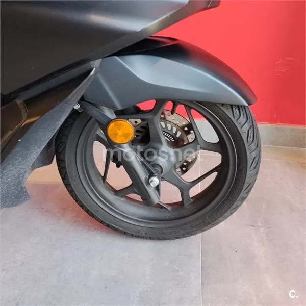 Honda PCX 125 – Vista 17
