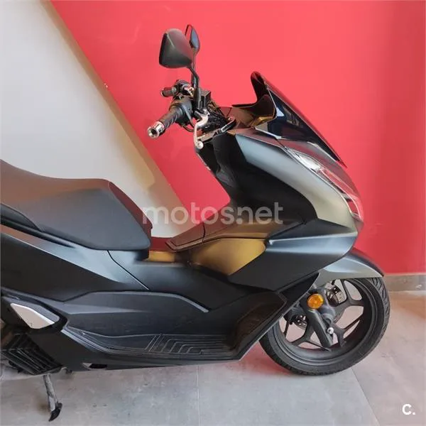Honda PCX 125 – Vista 6