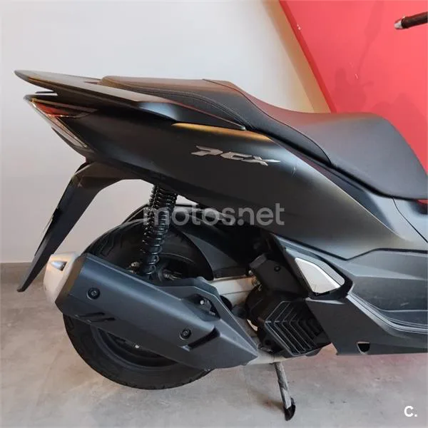 Honda PCX 125 – Vista 7