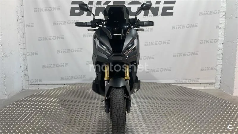 Honda X-ADV – Vista 6