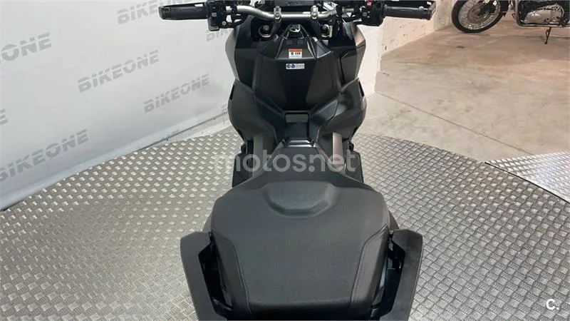 Honda X-ADV – Vista 10