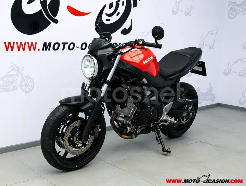 Suzuki SV 650 – Vista 8