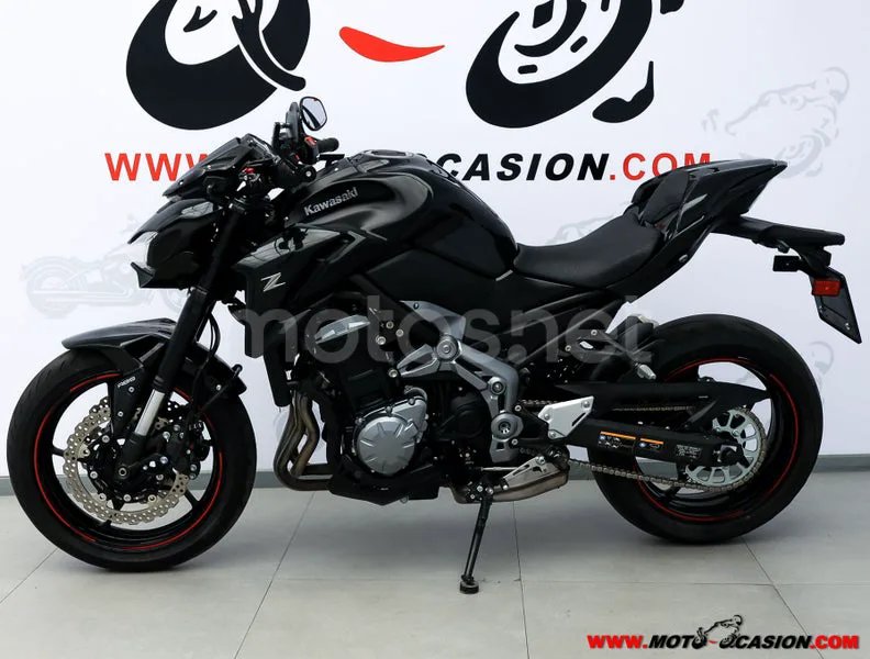Kawasaki Z900 – Vista 7