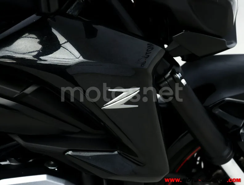 Kawasaki Z900 – Vista 9