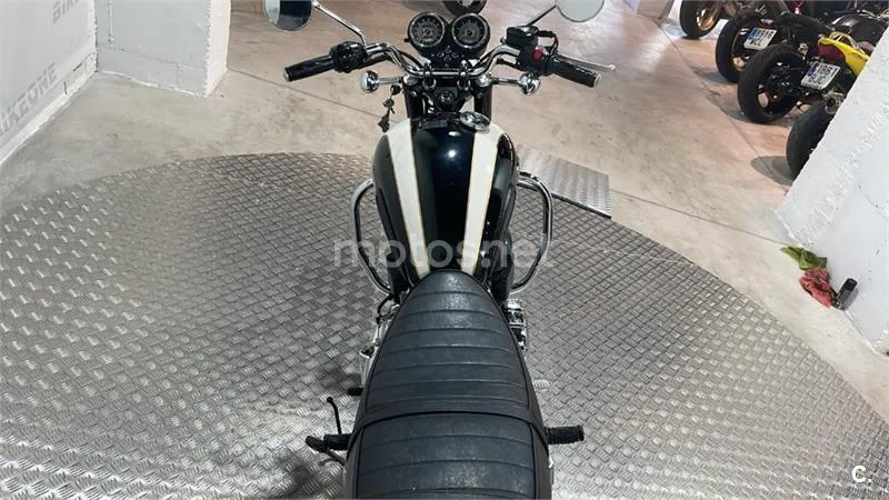 Triumph Bonneville T100 – Vista 10