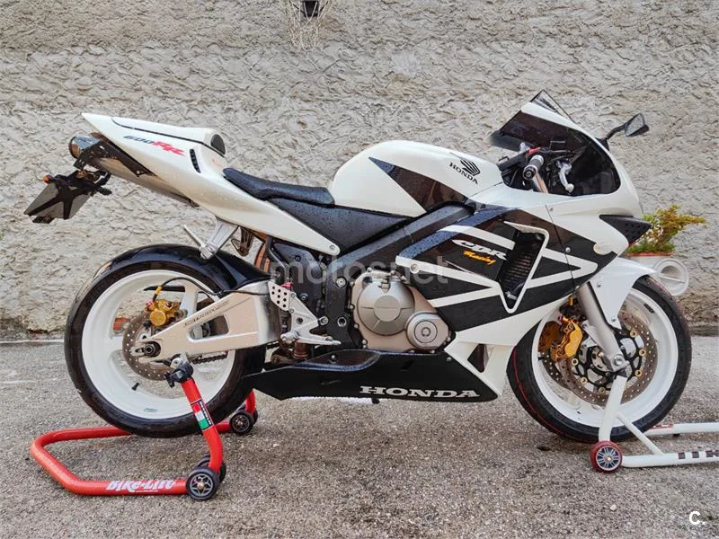 Honda CBR600RR 5000 € 2004 Lugo - 2
