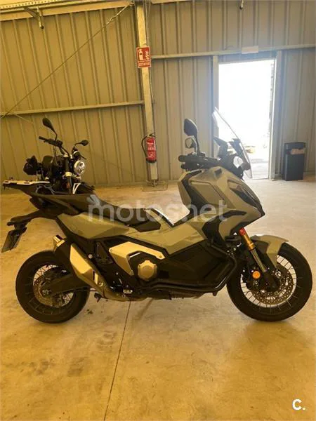 Honda X-ADV – Vista 3