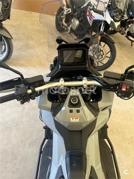 Honda X-ADV – Vista 8