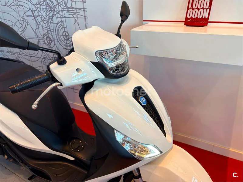 Piaggio Medley – Vista 3