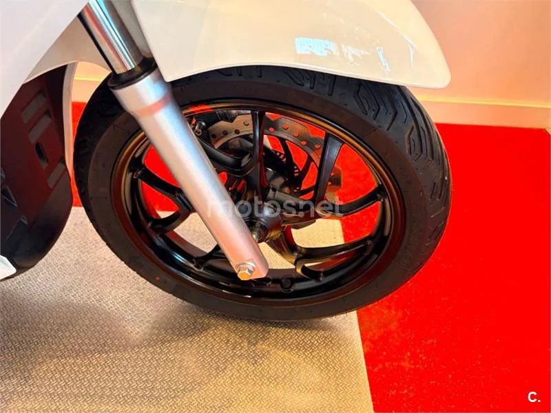 Piaggio Medley – Vista 5