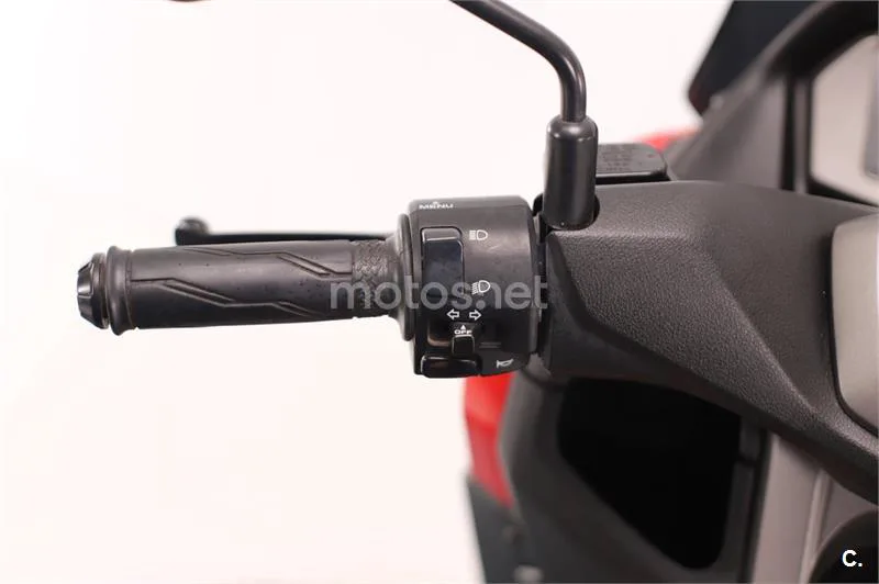 Yamaha NMAX – Vista 6