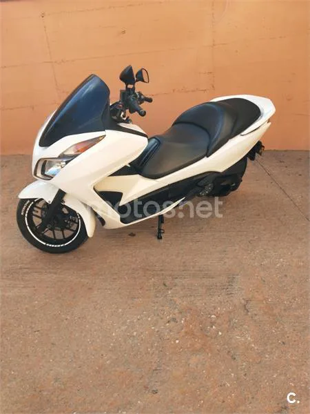 Honda NSS 300 Forza – Vista 7